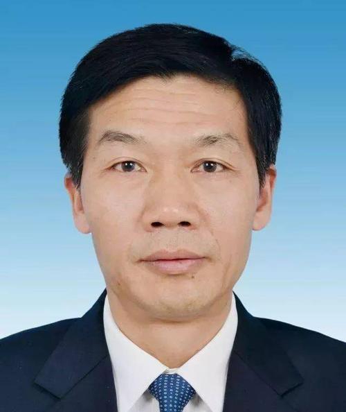 谌贻琴当选贵州省省长,李再勇等8人当选贵州省副省长
