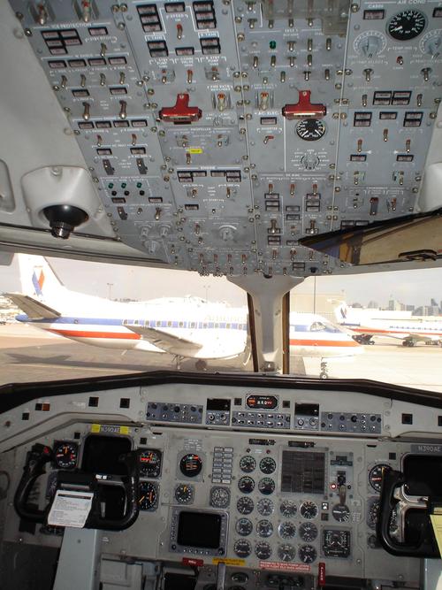 主要用户 梅萨巴航空 其它用户 地区快运航空  科尔根航空 洛根航空
