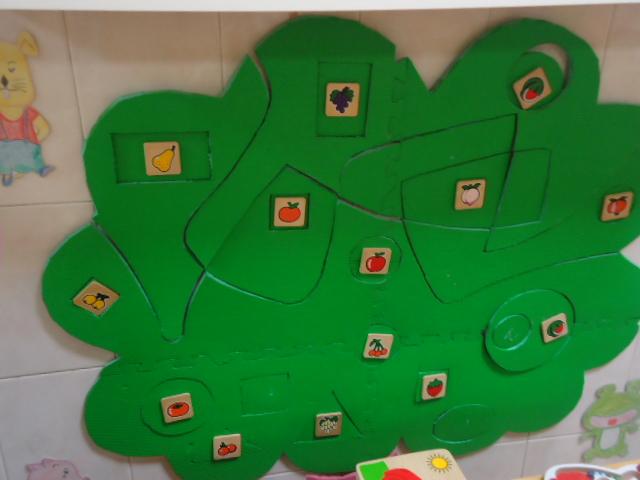 幼儿园小班互动墙饰:找影子