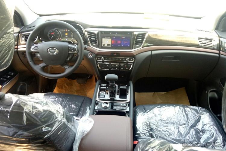 广汽传祺gs8完整中控台全景