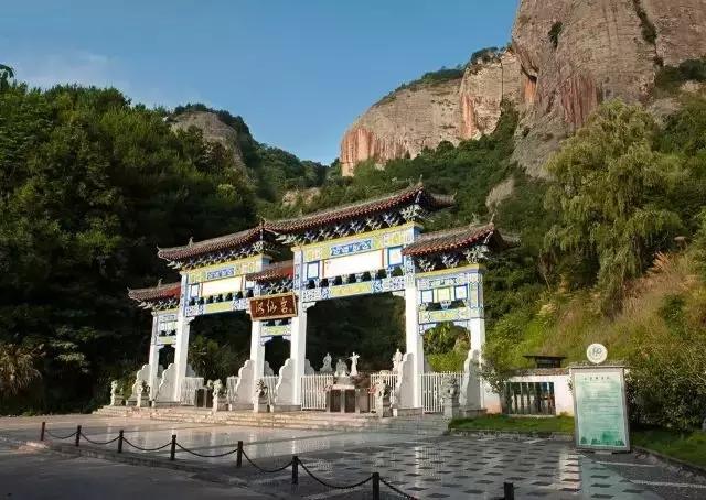 会昌春游好去处,爬山,游湖,温泉,赏花,古堡,民宿一个都不能少