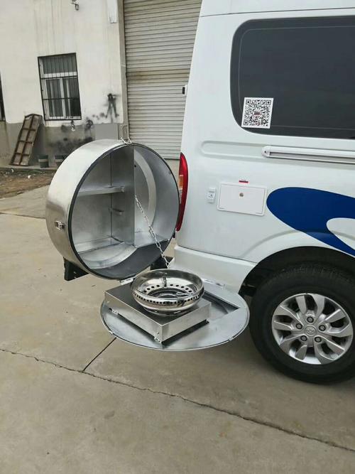 七狼房车专用燃气灶和备胎厨房