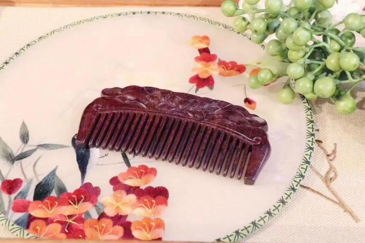 十大定情信物:梳子