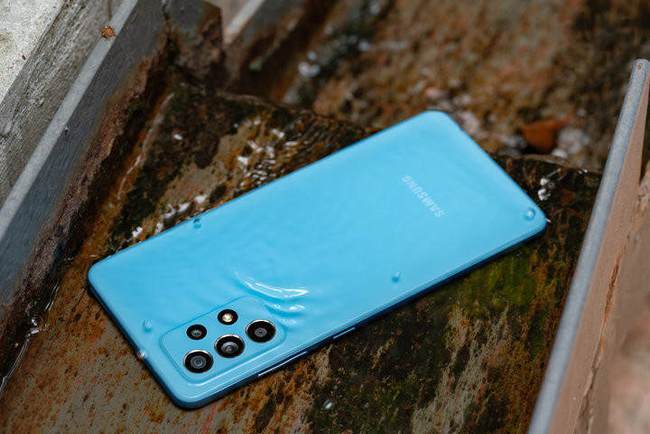 三星galaxya52评测高颜值120hz高刷ip67防尘防水等你想要的他都有