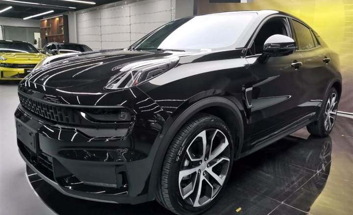 领克05 2020款 2.0td 四驱劲halo