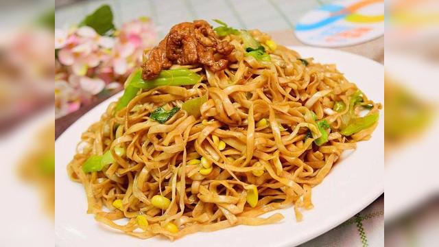 河南襄县焖面一天卖几百份,老板年入百万,大厨把像做法分享出来