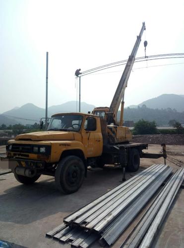 1363786**** 查看完整号码 基本信息 车主个人      车辆型号:长江