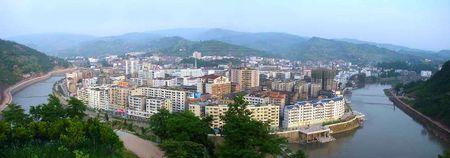 石柱土家族自治县(简称石柱县)位于长江上游地区,重庆东部,长江南岸