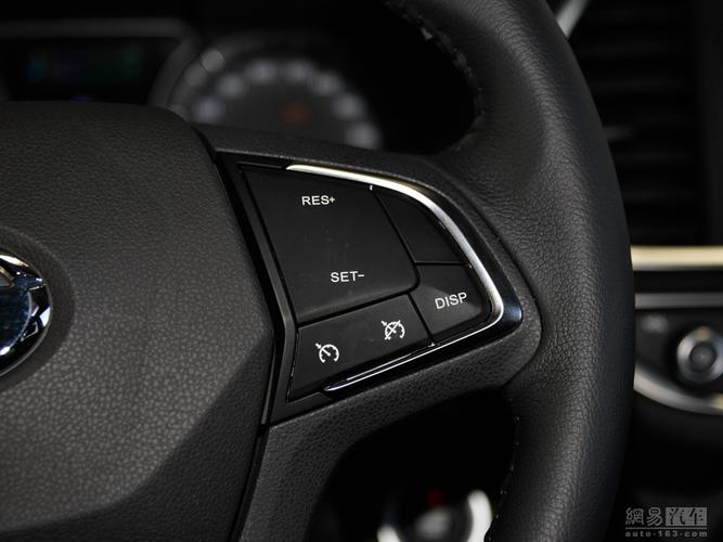 广汽传祺gs4 2015款 200t g-dct手自一体豪华版