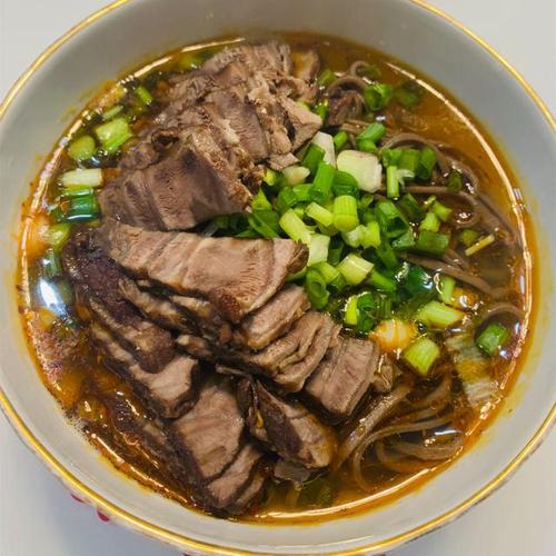 荞麦牛肉面,营养美味,用料十足