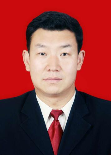 县委常委,副县长李伟:负责脱贫攻坚,农业农村,行政审批,金融等工作.