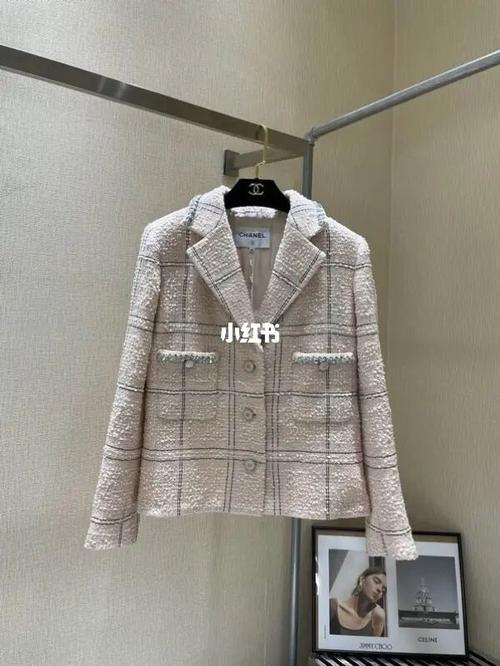 【chanel】粉格子粗花呢外套 少女感的肉粉色_外套_格子_香奈儿怎么样