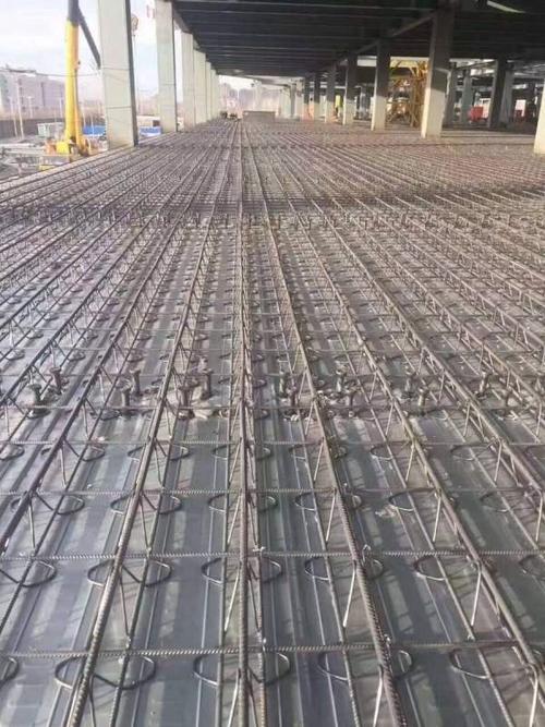 钢结构楼承板的施工要求,是钢结构楼承板的防腐需要解决的问题,而这