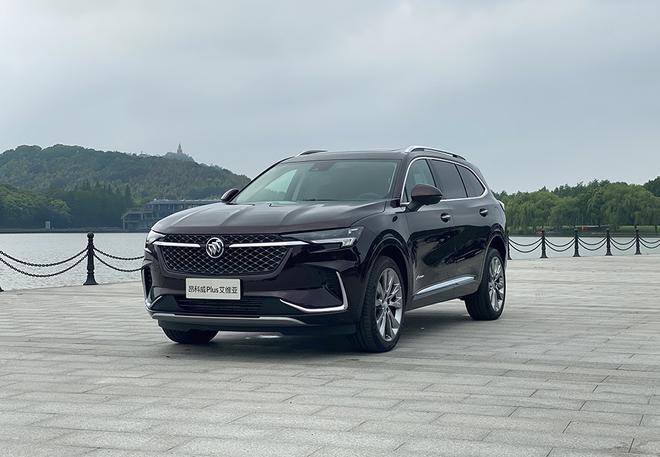 美式中级suv的典范实拍2021款别克昂科威plus艾维亚