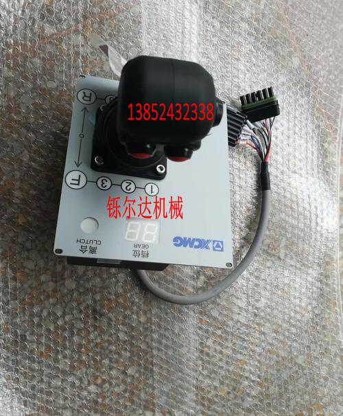 路拌机 铣刨机等机械全机配件  液压泵  马达 电器件 电磁阀 开关