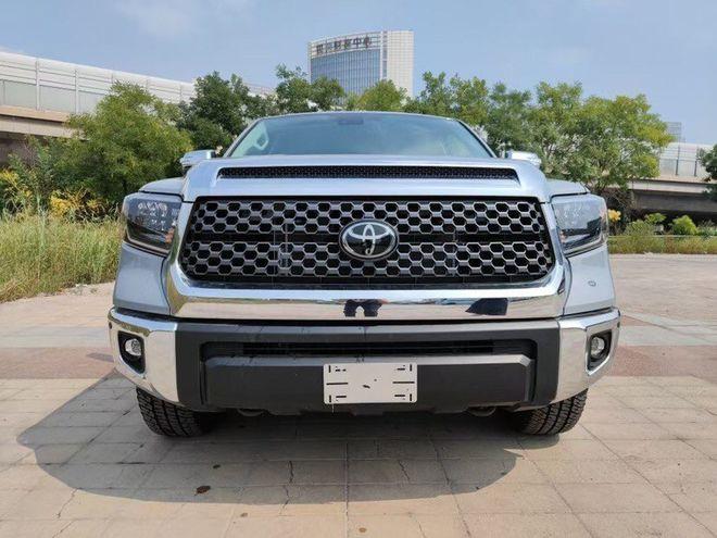 21款丰田坦途57皮卡中的王者