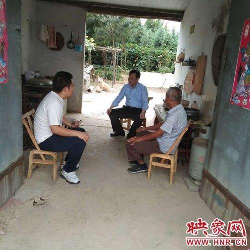 确山县刘店镇:扶贫一线干部的"三头六臂"