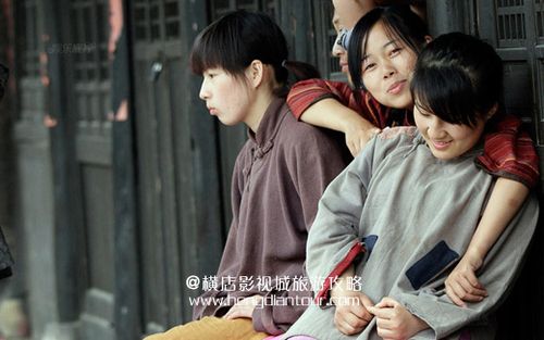 女群演过年最难招,每天微信求扩散