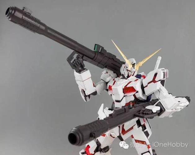 ▼四把火神炮,也就是说可以组合出2个浮游盾造型.