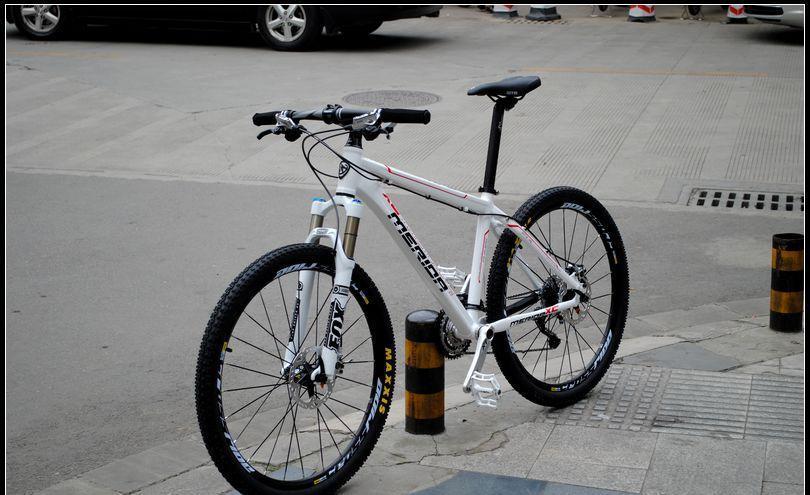 美利达hfs山地车 fox ctd气叉 xt油碟套件 mavic轮组