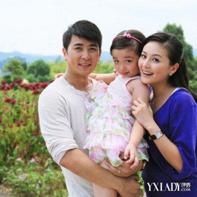 戴娇倩老公图片流出 七年爱情长跑步入婚姻