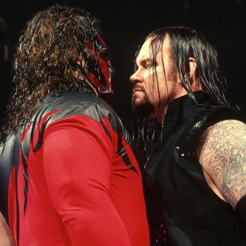 送葬者,凯恩wwe职业生涯,经典同框照片!