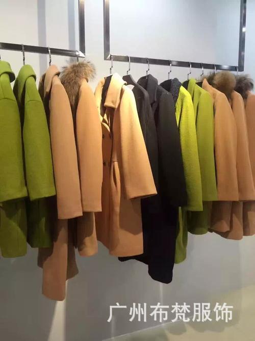 璞秀冬装 品牌折扣女装走份批发 工厂服装尾货批发 库存服装中心