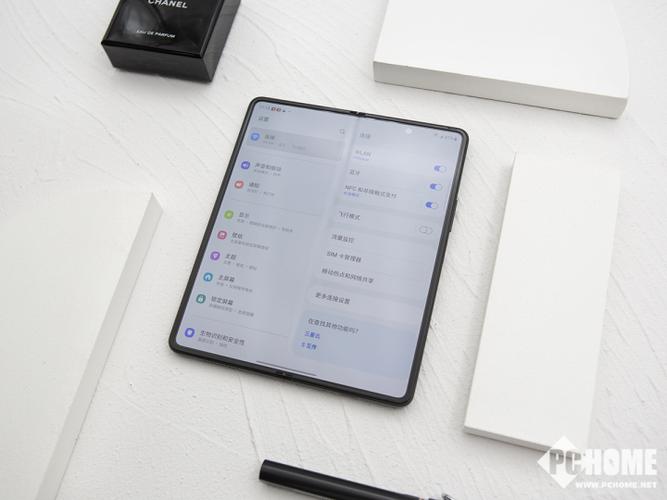 三星z fold3 5g评测:缝合折叠屏和屏下摄像的未来旗舰