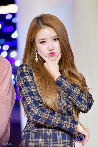 lovelyz 李美珠