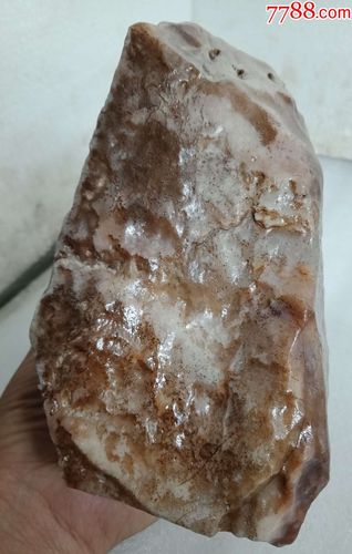 3987新疆戈壁蛋白石(欧泊)摆件1400克