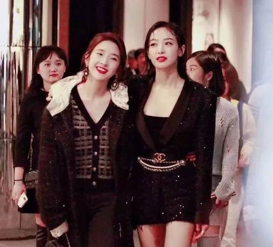 30岁赵丽颖靠这个部位美回18,唐艺昕的脸崩成蜡像,张若昀都吓哭了