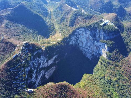 云南彩色沙林.贵州晴隆