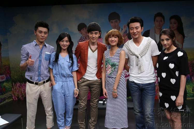 《花非花雾非雾》众主创到访 张睿李晟载歌载舞