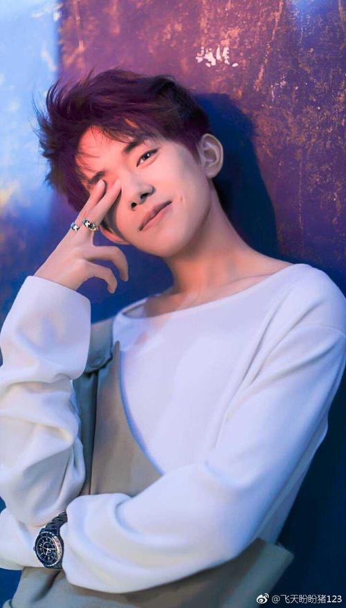 难道只有我一个人觉得是易烊千玺的梨涡吗?