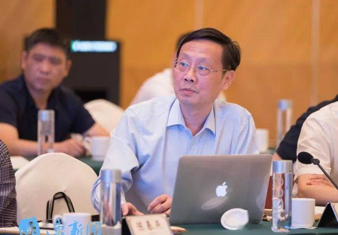 苏州大学附属儿童医院院长汪健代表援建医院领导发言