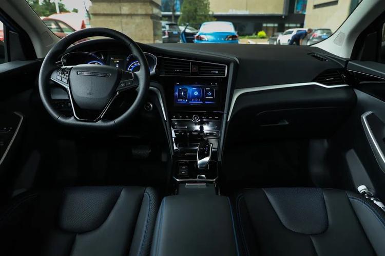 14万级网约车市场启辰d60ev用小成本赚更多钱