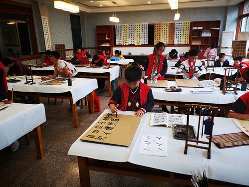 党山小学:向美而行,走进生活的书法课程