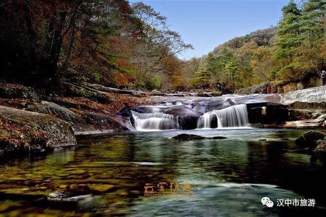汉中云雾山秋景醉人,引游人纷至沓来
