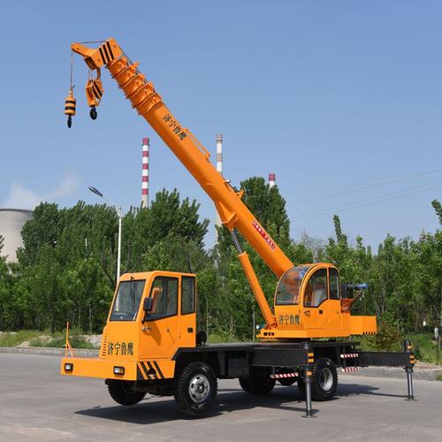 鲁鹰8吨自制吊车 自制.商品大图