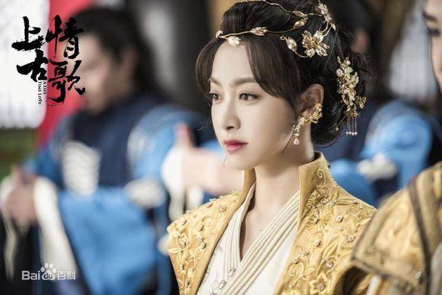 古装剧中各明星黄se衣服剧照,杨幂可爱,宋茜端庄大气!