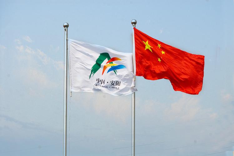 第三届中国安阳国际航空运动旅游节表演撷零 (1)活动场景