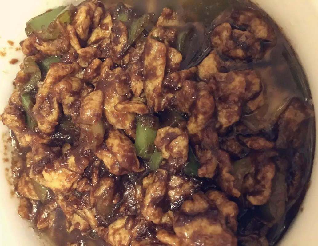 家里的小孩爱吃鸡蛋酱,怎么做更美味?