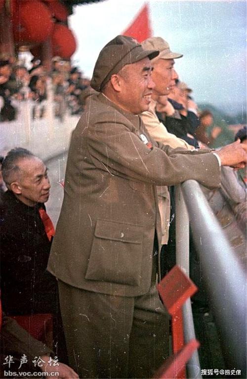 开国大典,天安门城楼上的新中国领袖们