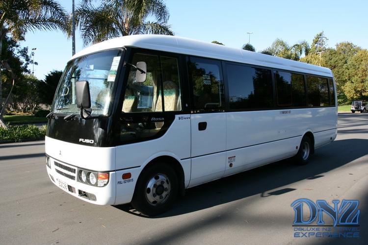 25座三菱rosa中巴