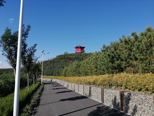 张家口市凤凰山——又一个好玩儿的去处
