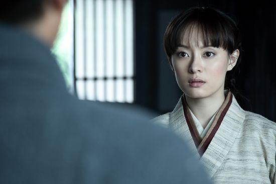 当他/她们穿上古装,是产生效果还是笑果?