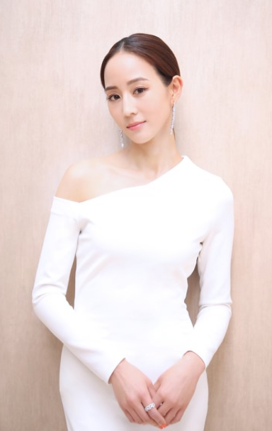 圈中不撕不争的佛系女星,刘诗诗人淡如菊,张钧甯不爱炒作