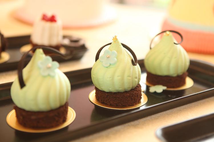 作品展 | 来自甜品的快乐源泉请查收!_安徽新东方西点