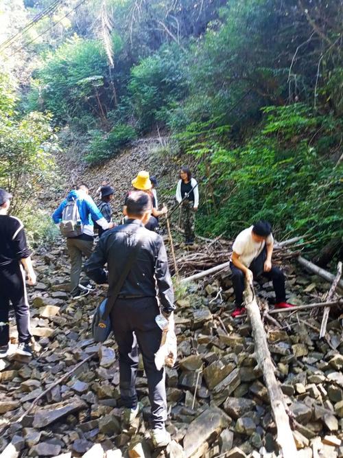 官元山林场—方竹坪—西坑村—仙人石—船埠潭(地图标为船市滩)—官
