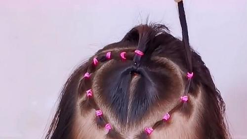 小孩子怎样扎头发可爱